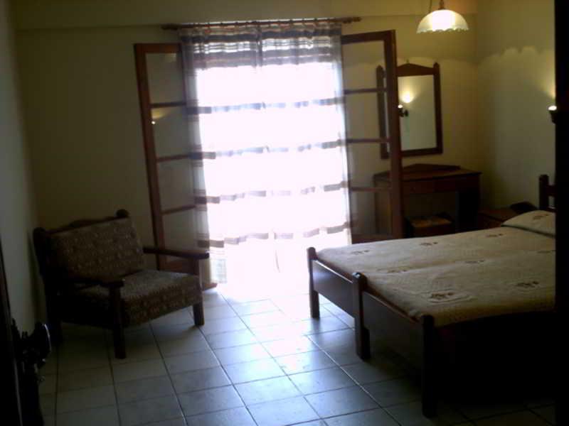Yiannis Ηotel Foiníkion Zewnętrze zdjęcie