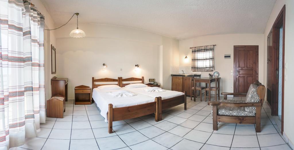 Yiannis Ηotel Foiníkion Zewnętrze zdjęcie